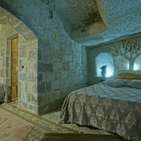 Charming Cave 2* غوريمِيه