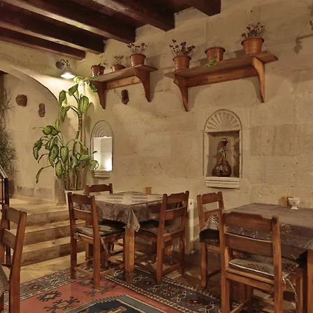 Charming Cave 2* غوريمِيه