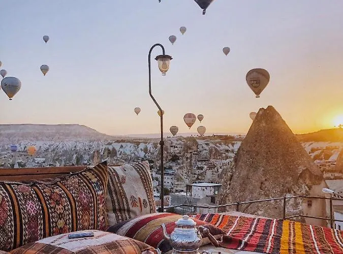 Charming Cave 괴레메