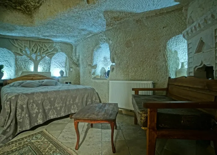 Charming Cave 2* 괴레메