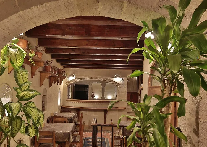 Hotel Charming Cave 2*